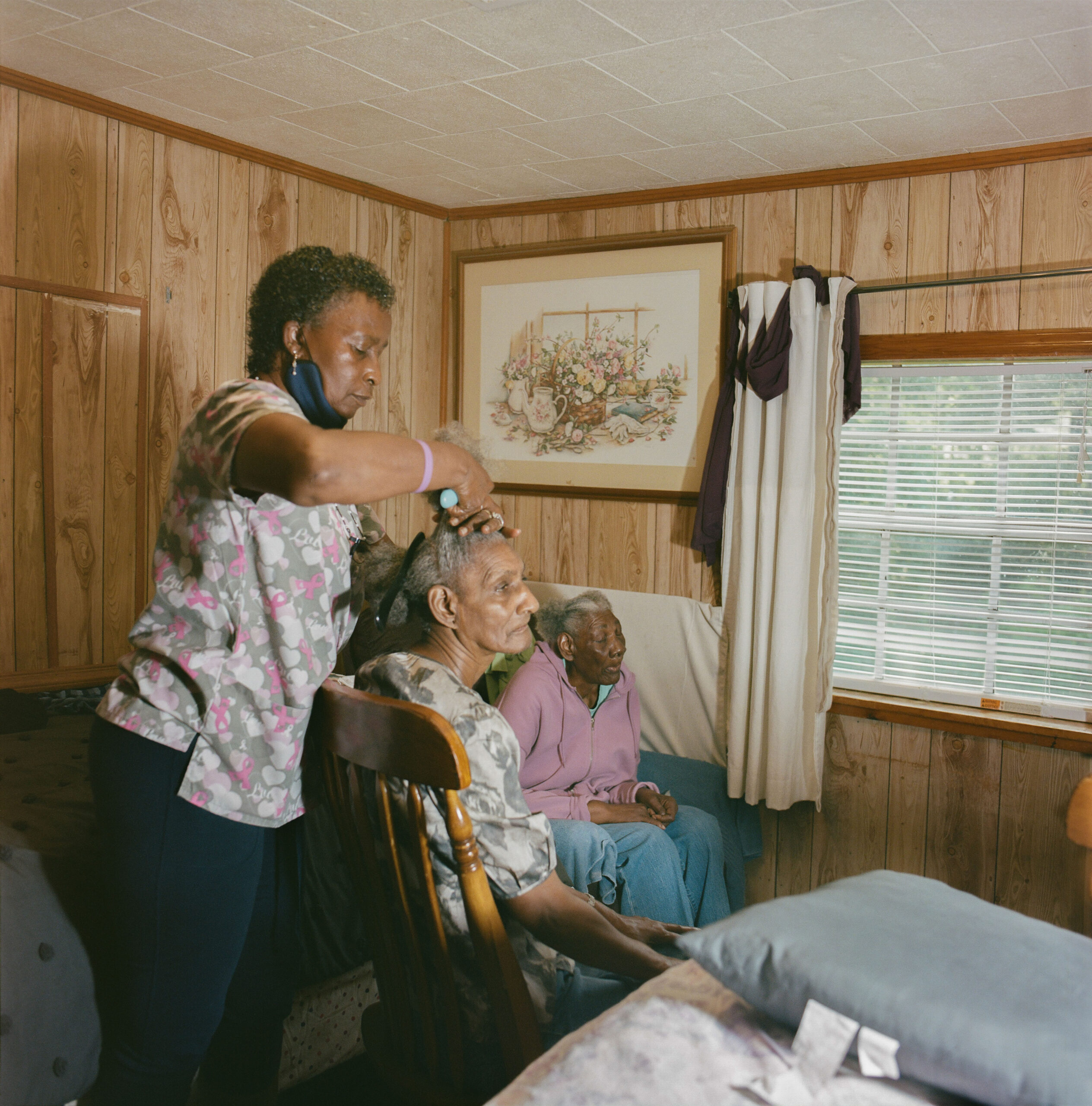 Sisters Bertha Mae Reed and Mildred McKnight.